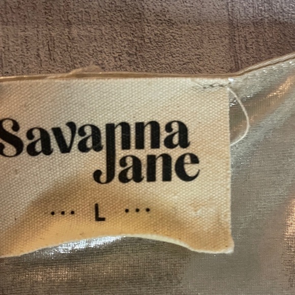 Savanna Jane- Shimmery Gold Floral Top with embroidery-size Large - Picture 2 of 12